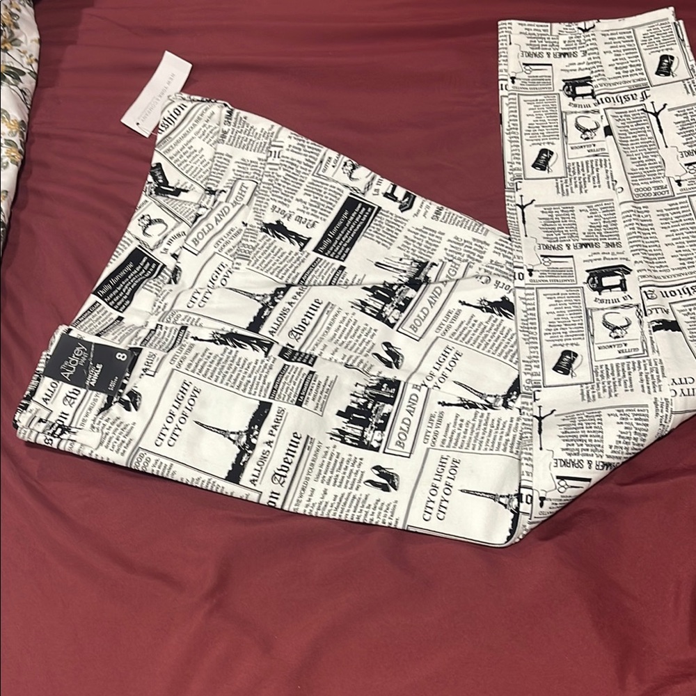 New York & Company Cream and Black Ankle Pant